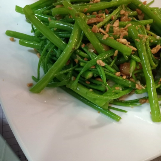 Rau Muống Xào Tỏi